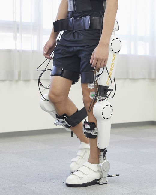 ロボットスーツ