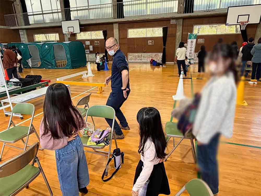 避難所でもできるリハビリをレクチャー