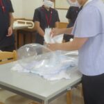 おむつの当て方の研修「漏れ対策」